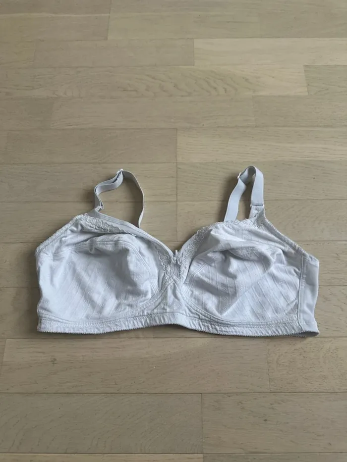 Soutien-gorge Playtex taille 100D