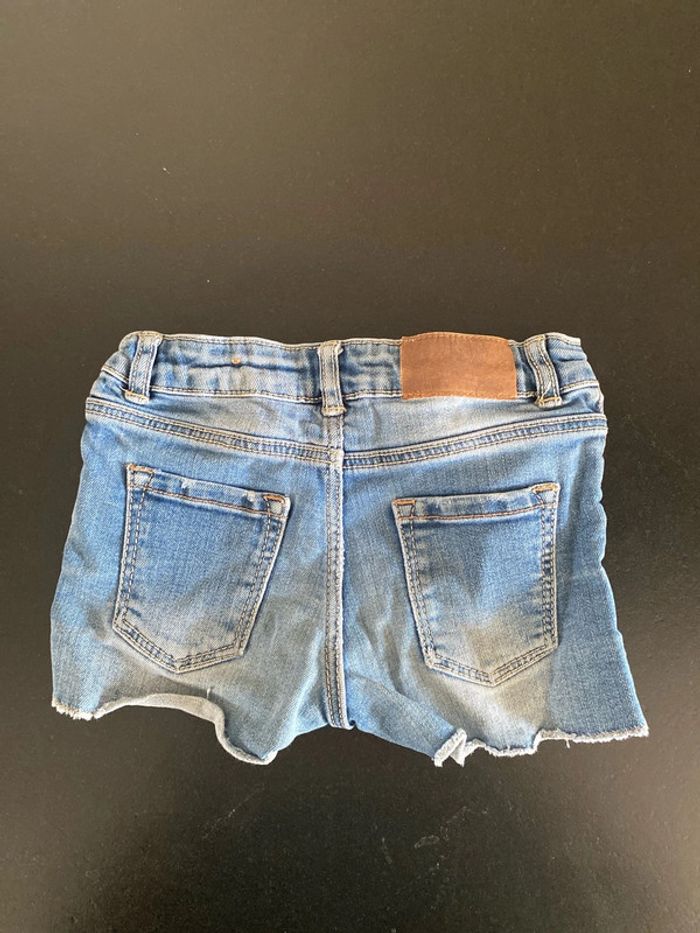Short en jean taille 5 ans - photo numéro 3