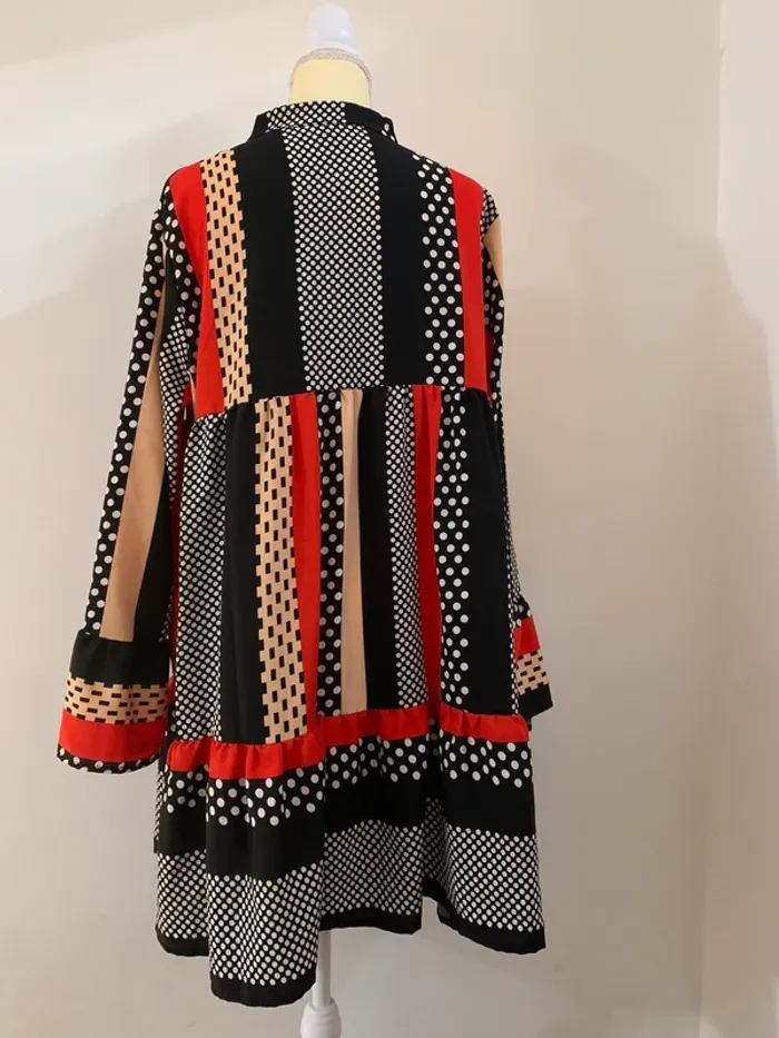Robe trapèze Shein XL – Motifs graphiques colorés - photo numéro 3