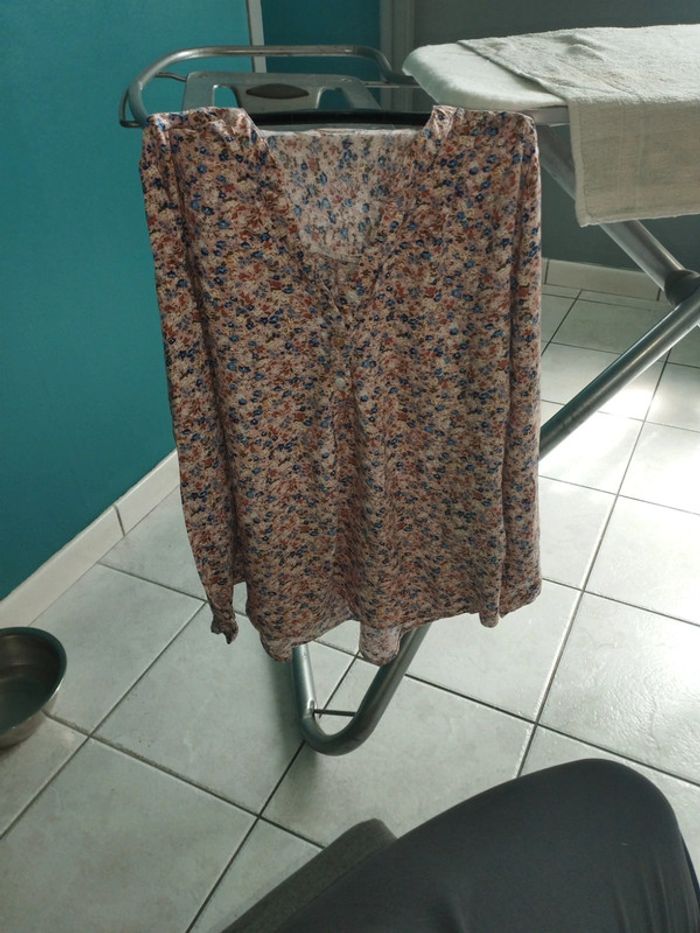 Vends blouse taille S - photo numéro 2