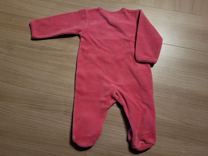 Pyjama taille 3 mois (59 cm) - photo numéro 2