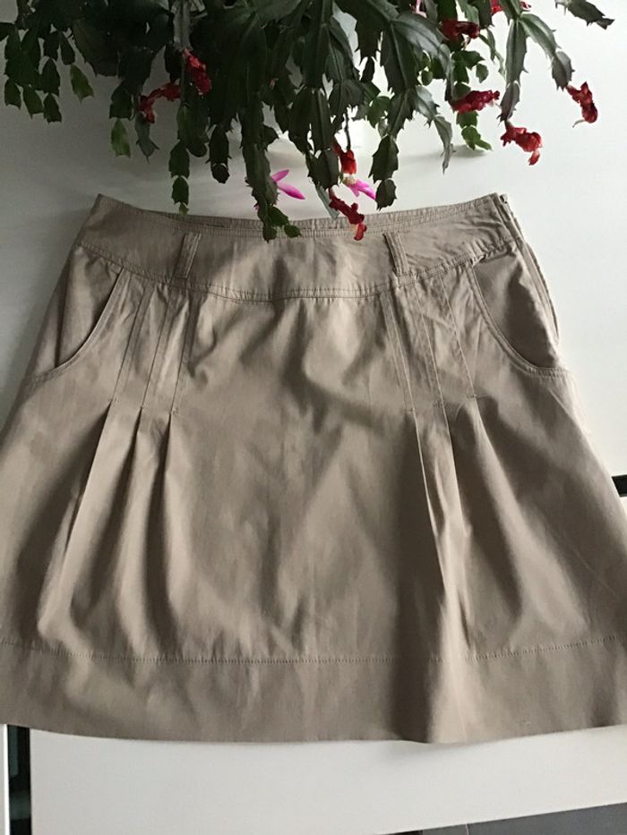 Jupe beige petits plis