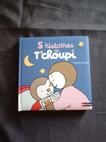 Livre 5 histoires de T'choupi