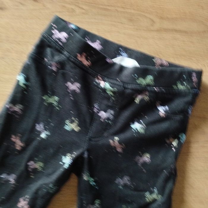 🩷 Jegging licornes 5/6 ans H&M #emyfleury_6ansfille - photo numéro 2
