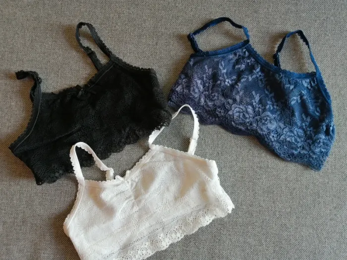 Lot brassière fillette