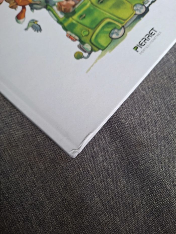 Livre Nos nouveaux Voisins - photo numéro 3