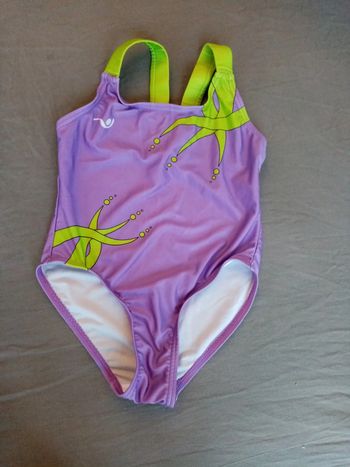 Maillot de bain 1 pièce violet Taille 4 ans