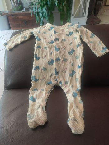 Pyjamas 9-12  mois