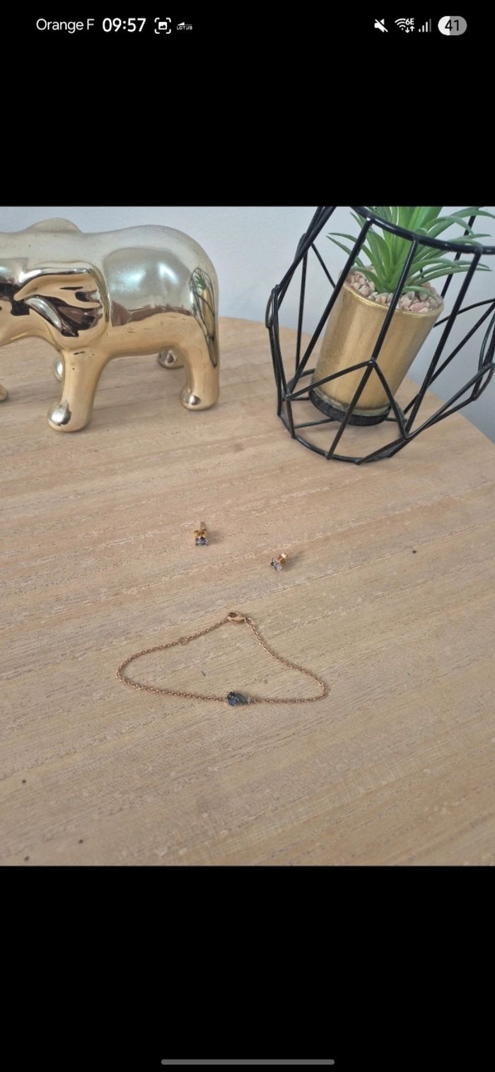 Ensemble bracelet et boucles d'oreilles