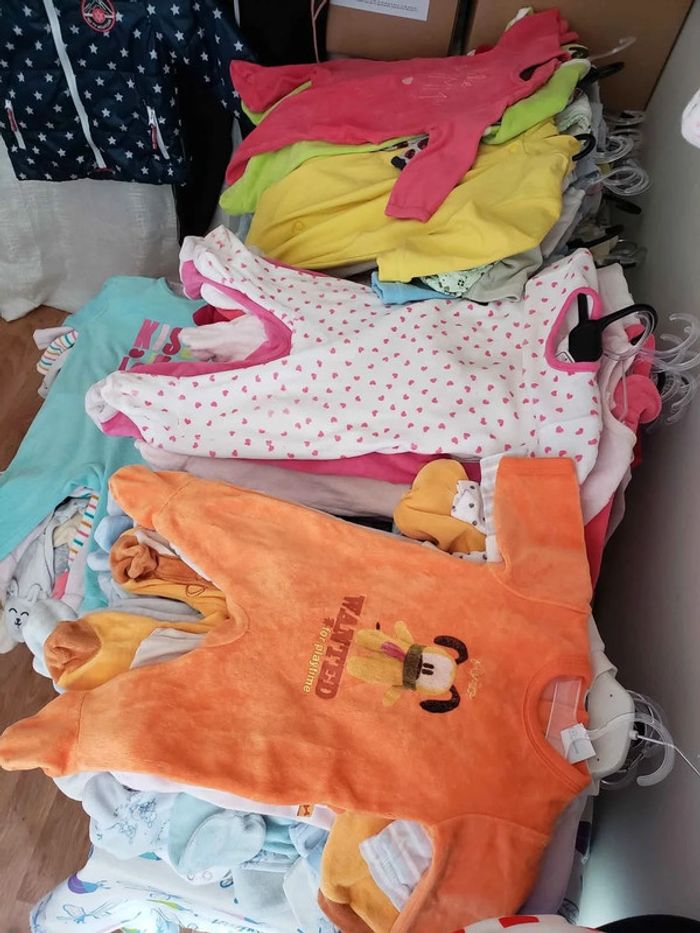 Pyjamas bébé fille et garçon 0/24mois - photo numéro 2