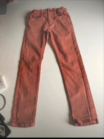 Jean skinny pour garçon bon  état taille 7 ans