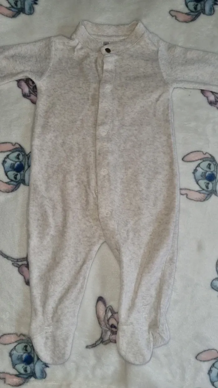 Pyjama chaud 1 mois 56 cm en bon état