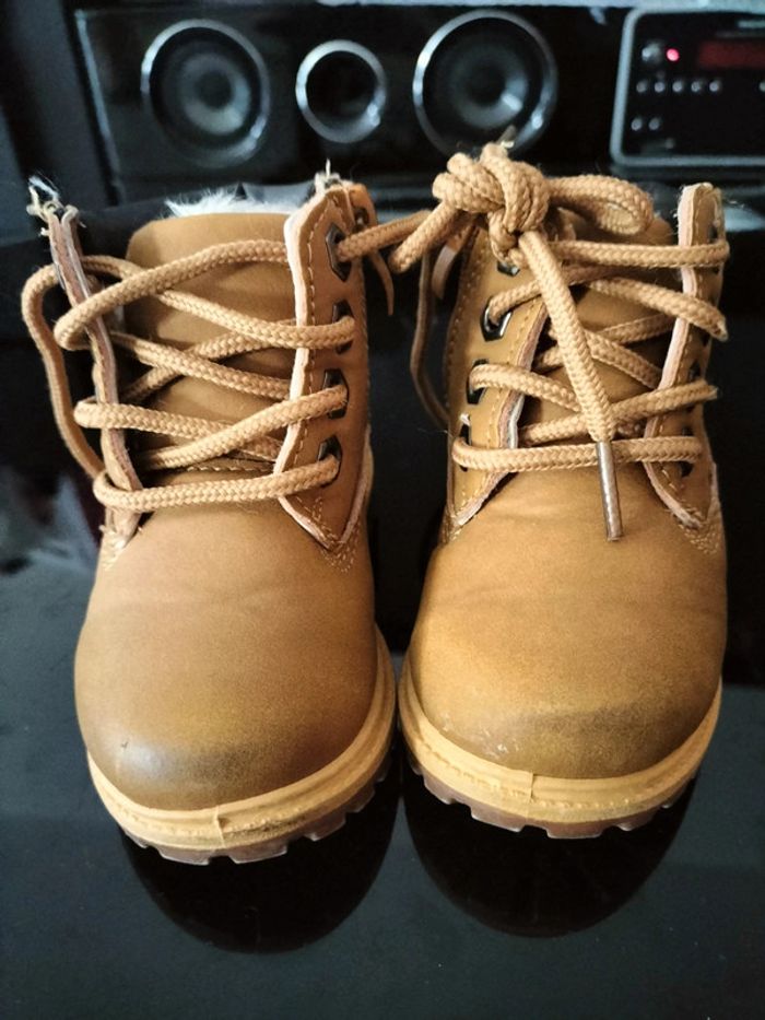 Chaussures taille 20 - photo numéro 2