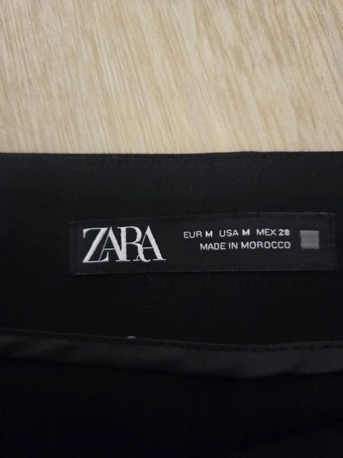 mini-jupe Zara noir taille M - photo numéro 5