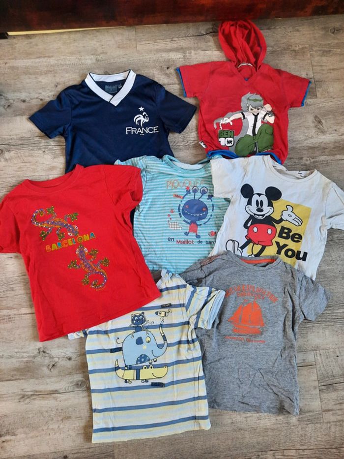 Lot de 7 T shirts manches courtes 4 ans