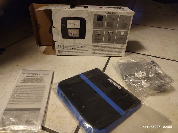 Nintendo 2ds - photo numéro 2