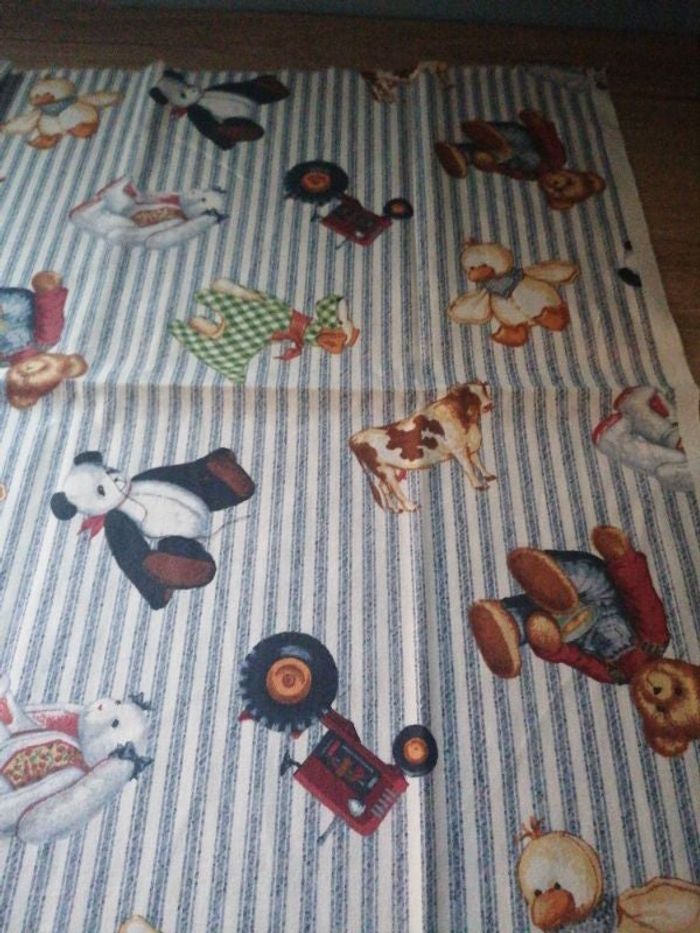 Tissus motif ferme