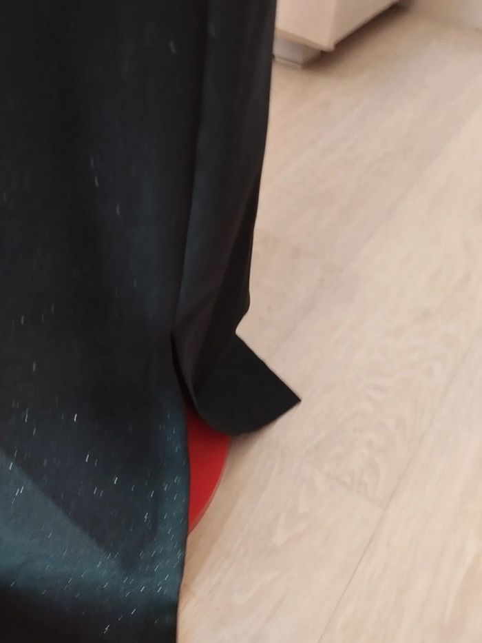 Robe habillée noire fendue sur le côté taille 44 - photo numéro 3