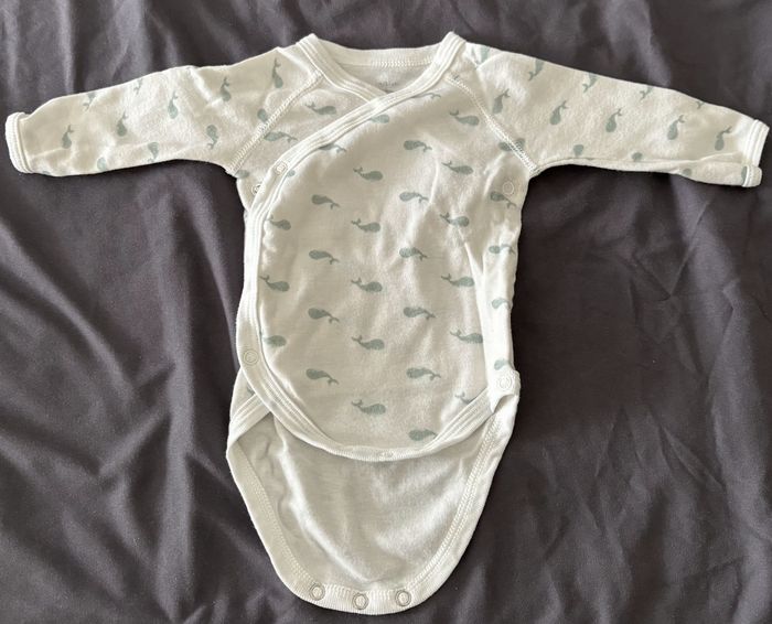 Lot 5 bodys Petit Bateau - photo numéro 2