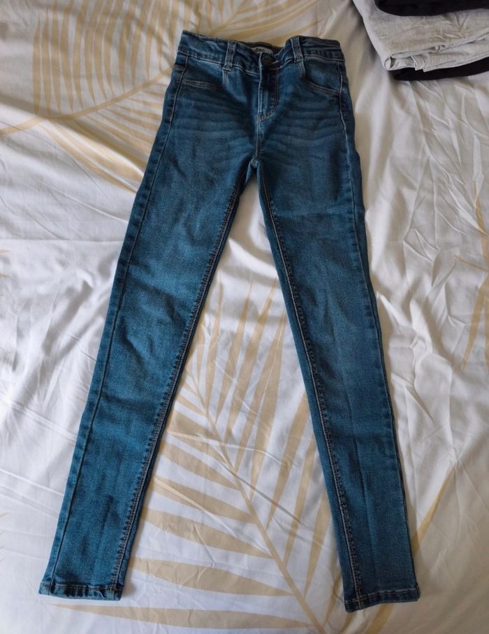 Lot pantalons 10 ans - photo numéro 5