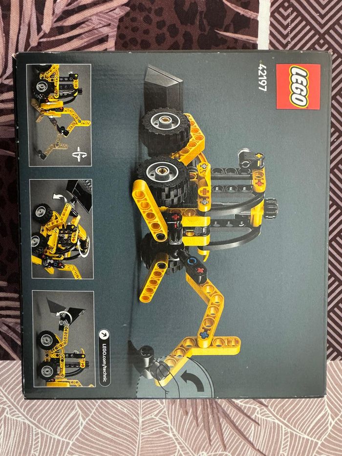 LEGO Technic 42197 – Backhoe Loader – 104 pièces – Neuf scellé - photo numéro 2