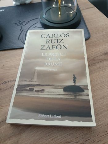 LIVRE LE PRINCE DE LA BRUME DE CARLOS RUIZ ZAFON