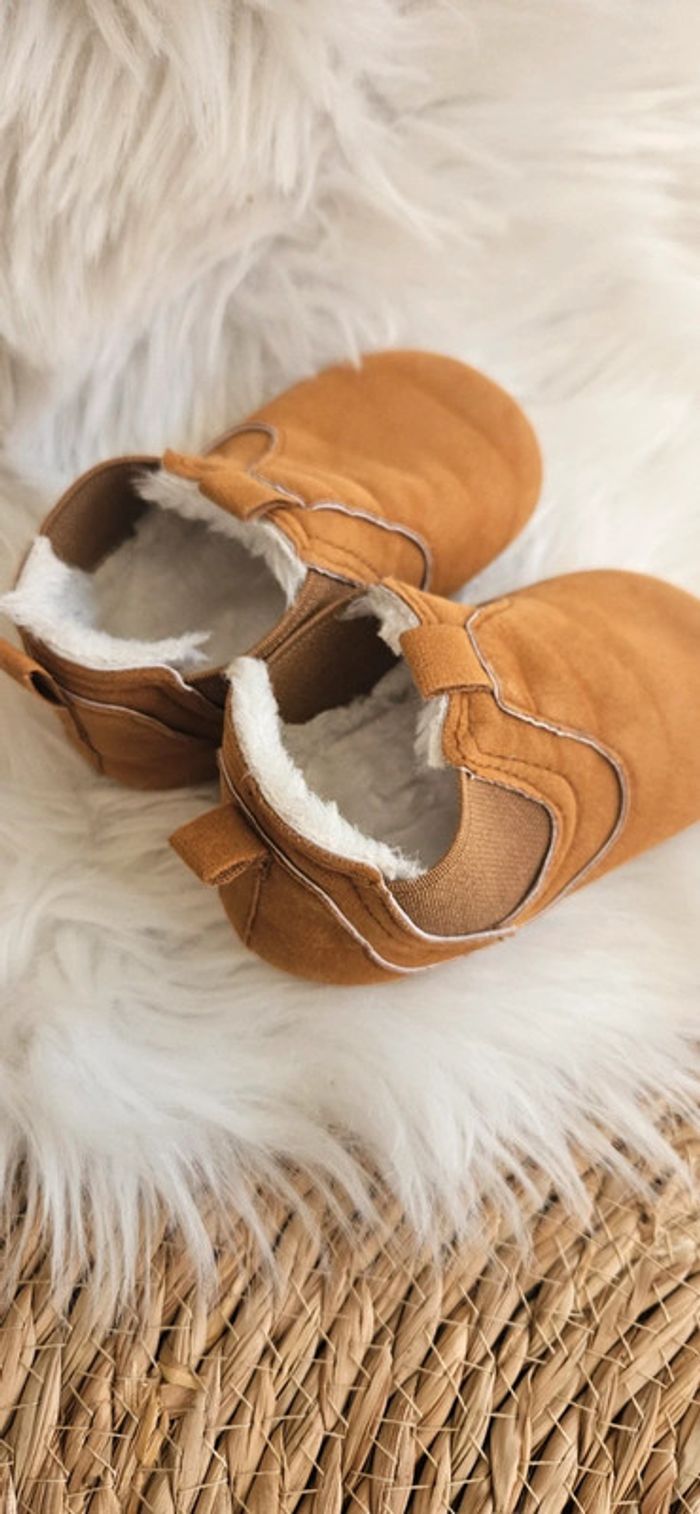 Paire de chausson anti dérapant taille 19 neuf - photo numéro 2