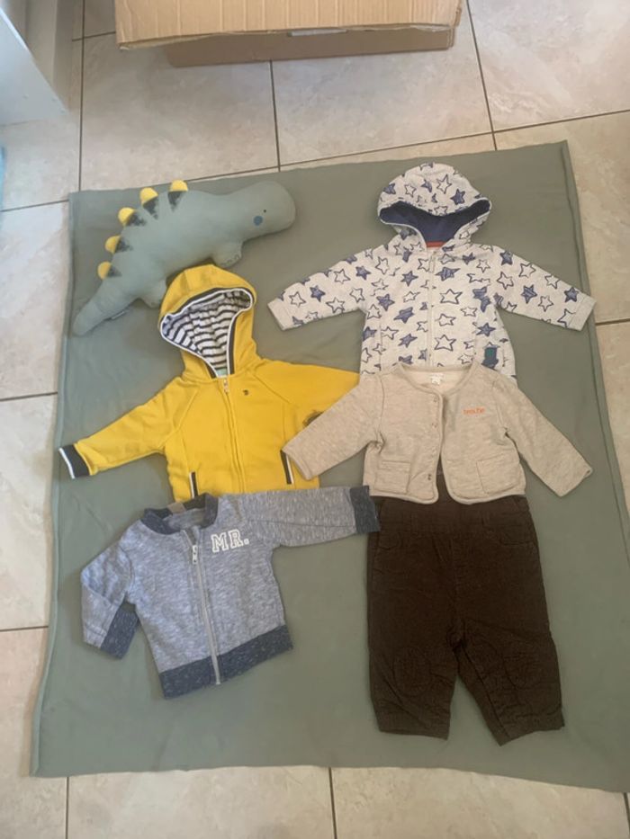 Lot vêtements garçon