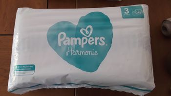 1 paquet de 45 couches  Pampers  Harmonie  Taille 3