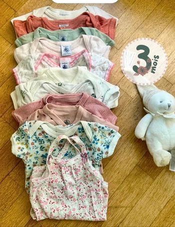 Lot de 11 bodies « Petit Bateau » manches courtes) - Taille 3 mois