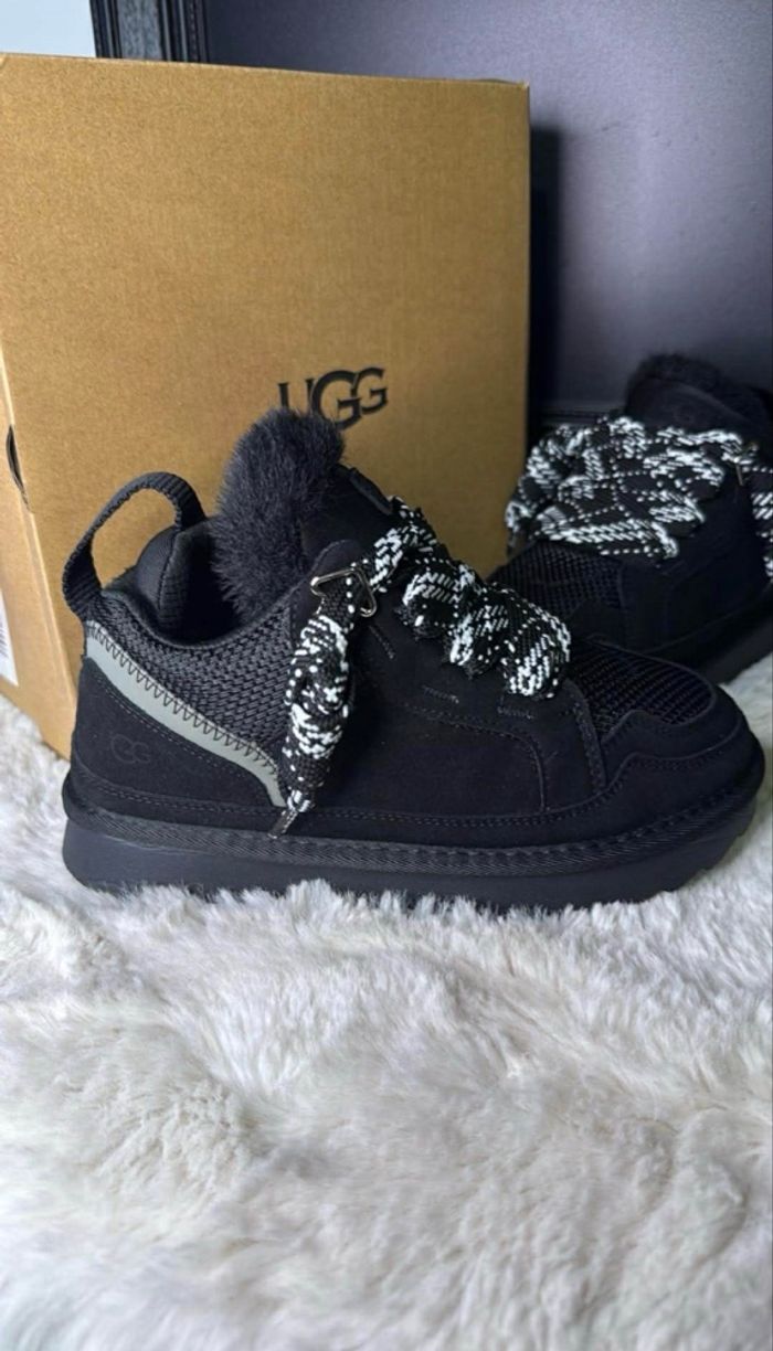 Ugg noir neuve - photo numéro 2