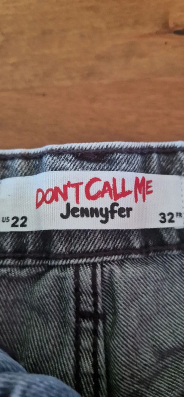 Short en jean troué Jennifer taille 32 - photo numéro 4