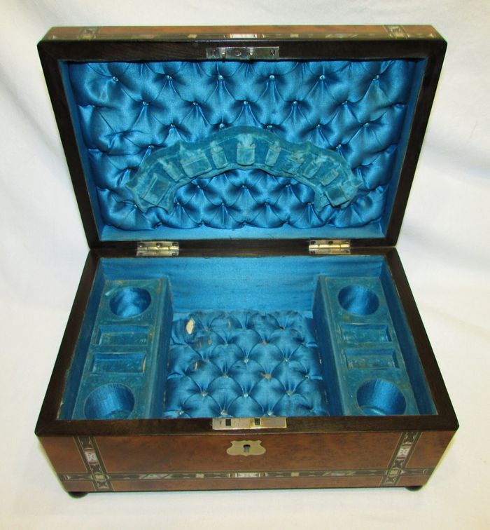 Coffret de parfum pour voyager - photo numéro 9