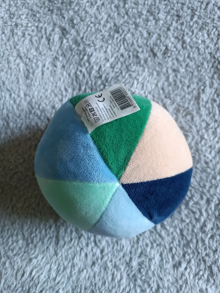 Balle hochet d’éveil multi-animaux neuve - photo numéro 3