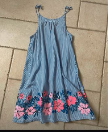 Robe à bretelles été taille 10 ans 