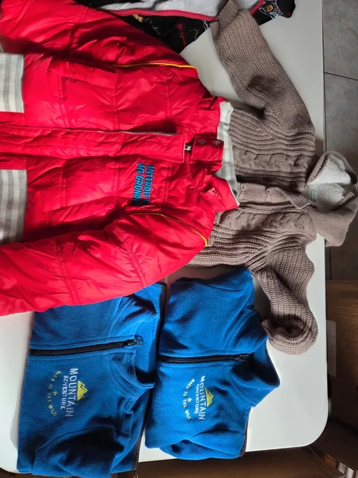 Lot vêtements hiver 2 ans garçon