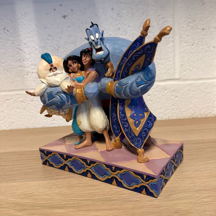 Figurine L'étreinte du Génie – Disney Traditions - photo numéro 3
