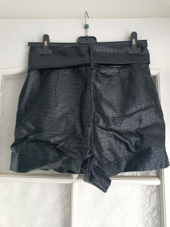 Jupe short - photo numéro 2