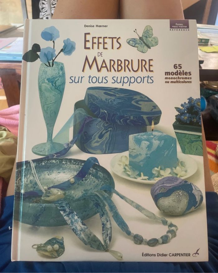 Livre effets de marbrures