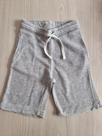 Short molleton gris - H&M - Taille 3 ans / 98 cm