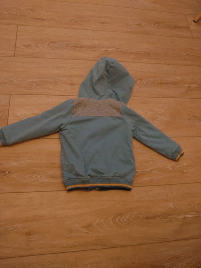 Gilet polaire à capuche - photo numéro 4
