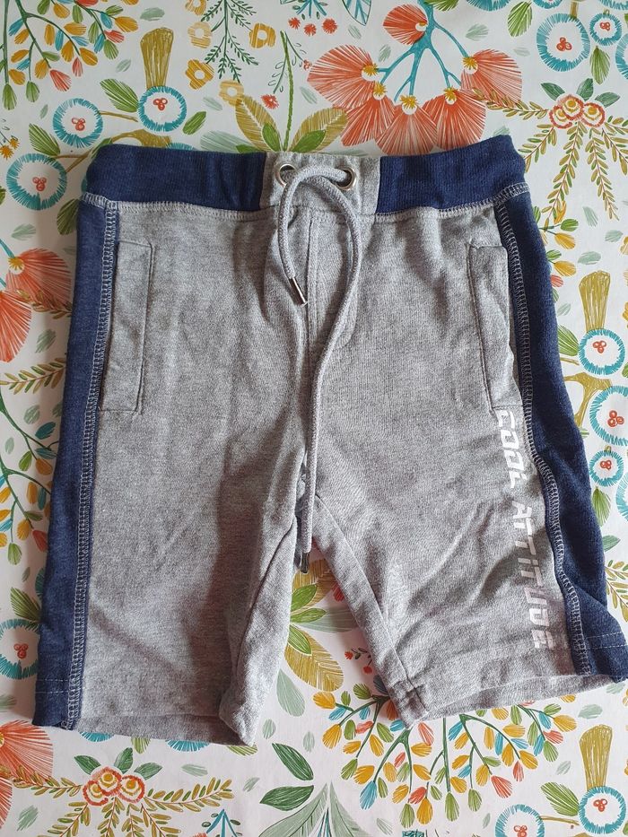 Short gris 2 ans - photo numéro 2