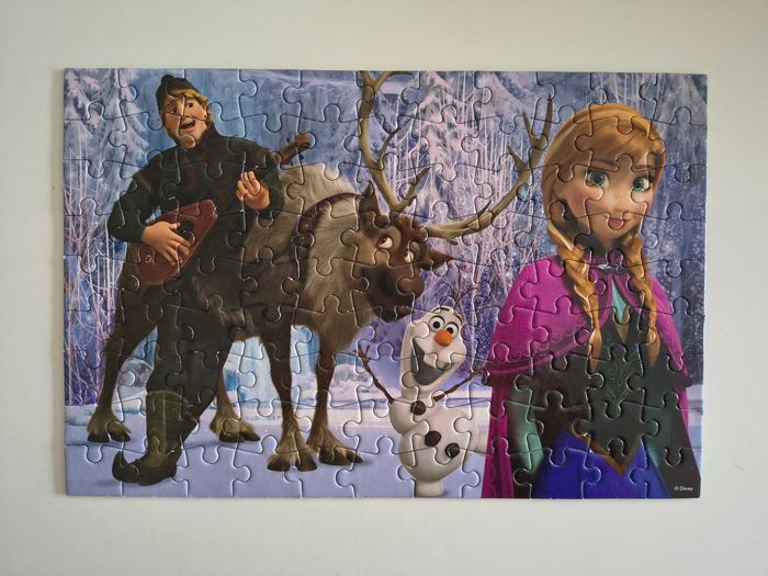 Puzzle Disney Frozen La Reine des neiges 33 x 22 tbe 99 pièces - photo numéro 2