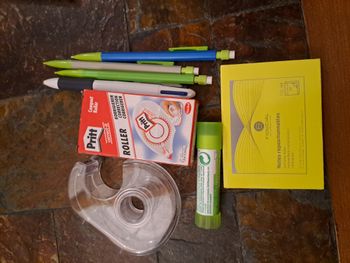 Lot fournitures diverses