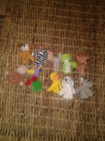 Lot de 10 Petites Marionnettes