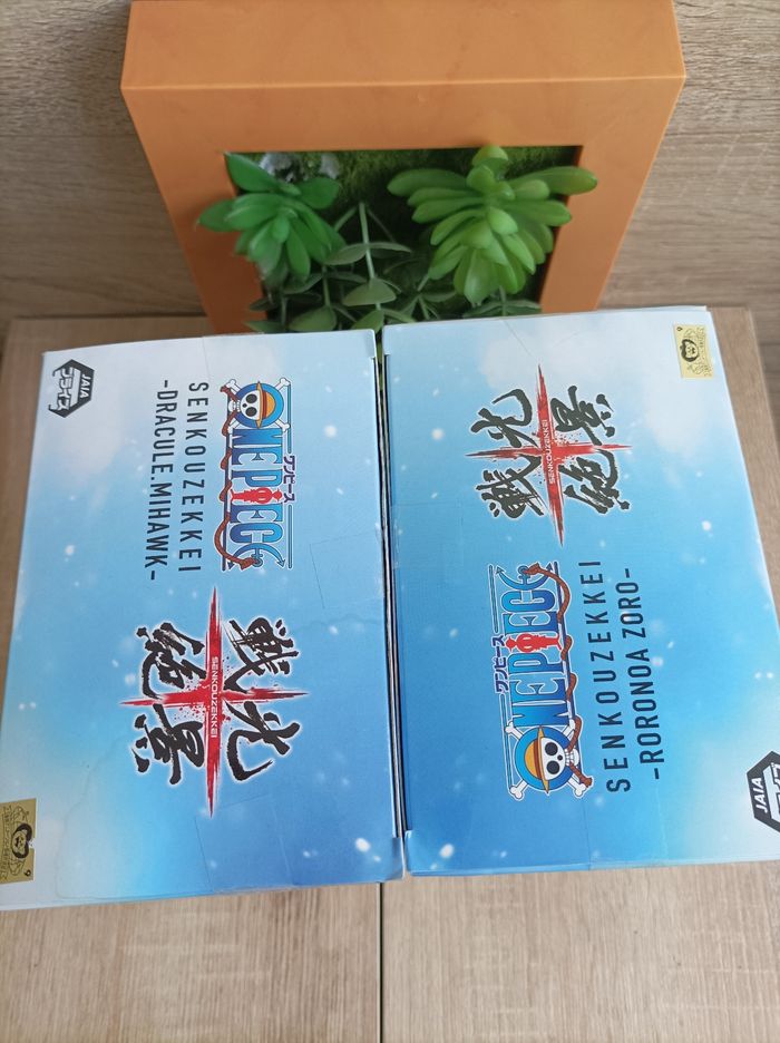 Lot 2 figurines Roronoa Zoro et Dracule Mihawk One Piece banpresto Bandai - photo numéro 4