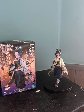 Figurine shinobu démon slayer
