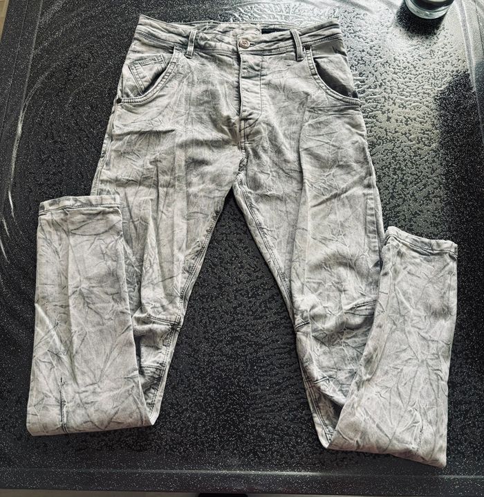 Jean gris / Taille 38 - photo numéro 2