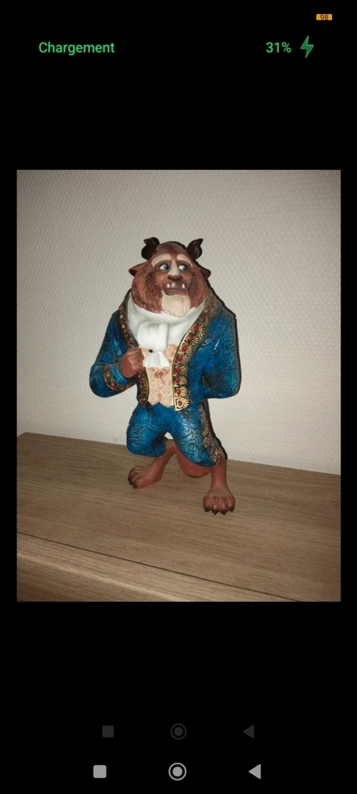 Figurine Disney showcase bête ( la belle et la bête )
