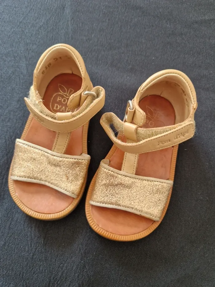 Sandales
